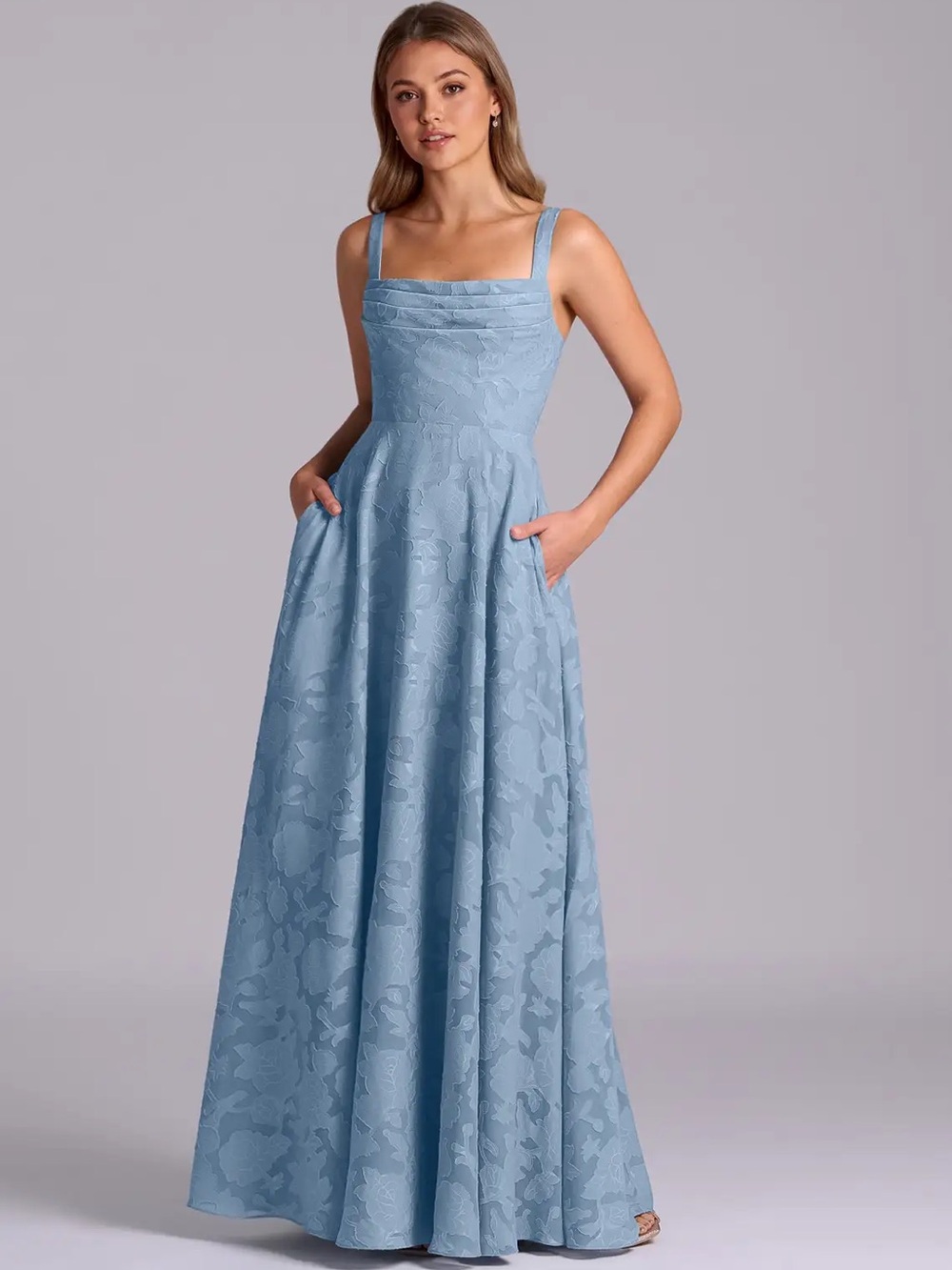 Azazie Shaude Powder Blue
Floral Burnout — Size A8